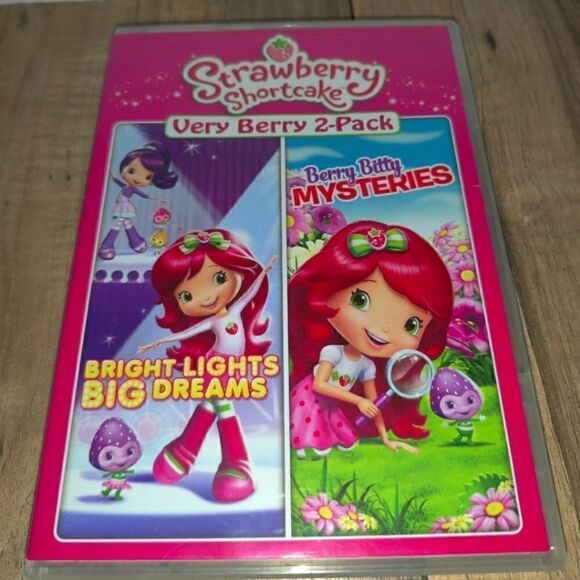 Strawberry Shortcake Very Berry 2-Pack (DVD, 2015) - Picture 1 of 4